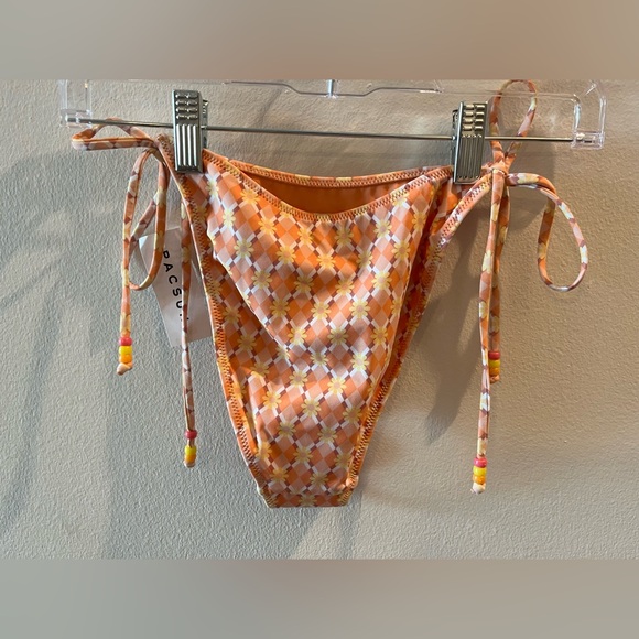 💕 NWT - PACSUN ECO CORA BEADED SIDE TIE BIKINI BOTTOM - Sold out online! - Picture 4 of 9